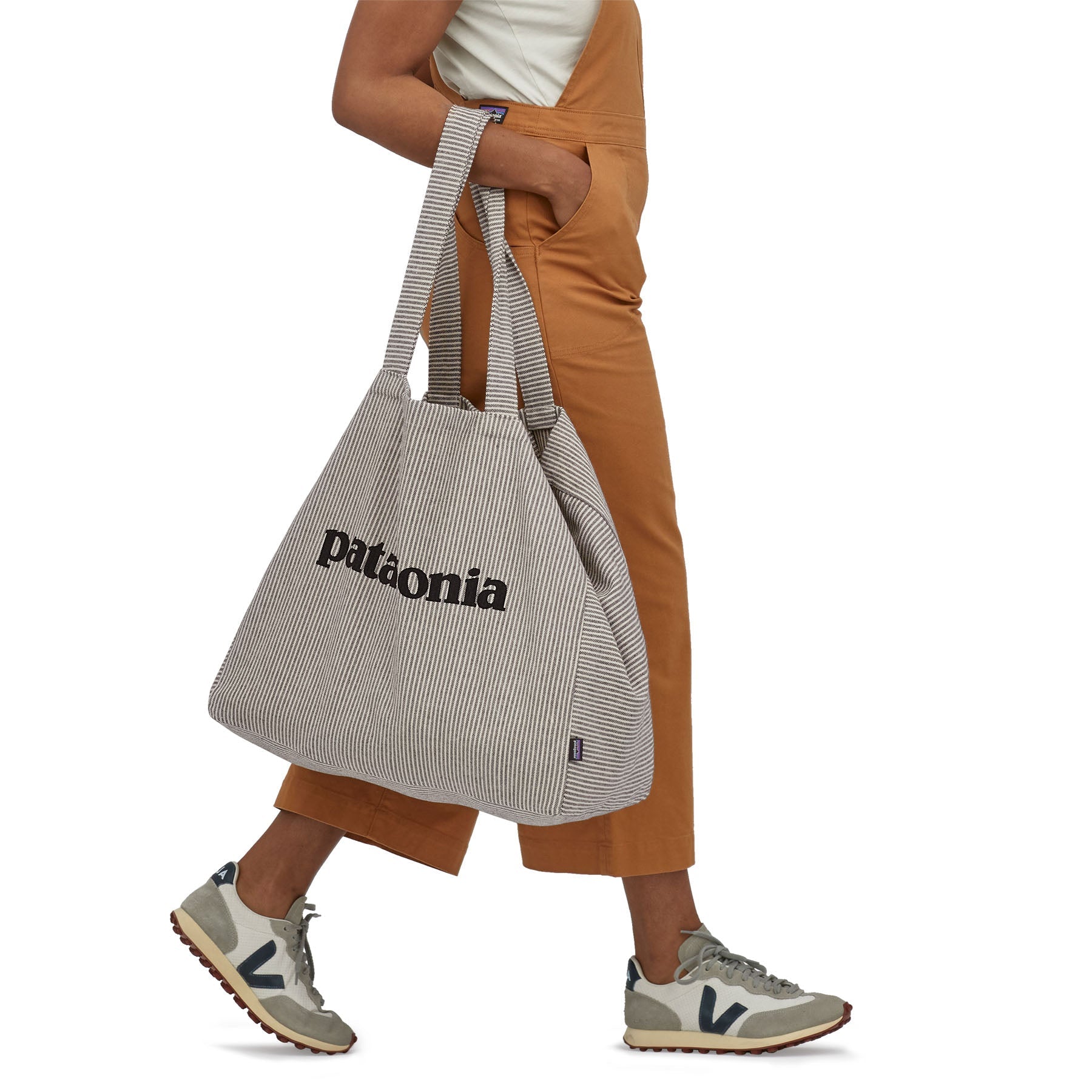 Patagonia iron forge tote new arrivals